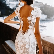 Cut-Out Shaped Back (Cut-Out Appliques)