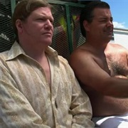 S8.E9: Righties Loosies, Lefties Tighties