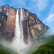 Kerepacupai Merú River