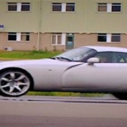 S2.E10: Land Rover Reliability Challenge