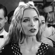 Maila Nurmi (Ed Wood, 1994)