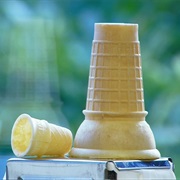 S10.E13: Ice Cream Cones/Tent Trailers/Shoe Polish/Pliers