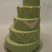 "Stairstep" Stacked Tiers for Cake