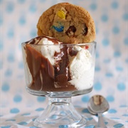M&M Cookie Sundae (Yum N' M Cookie Sundae)