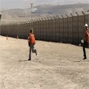 The Amazing Race: All-Stars: "Beauty Is Sometimes Skin Deep" (S11,E2)