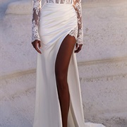 Wide, Curved Leg Opening (More Than a Slit)