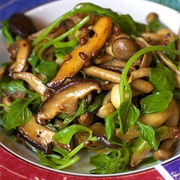 Mushroom and Baby Spinach Stir-Fry