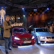 S12.E5: Portofino to Saint-Tropez Race - Powerboat vs. Ferrari Daytona - Best Bus for British City