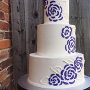 Open Rose Piping on Cake