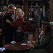 S8.E13: Sliding Frasiers