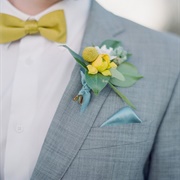 Single Peak Pocket Square Fold