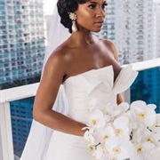 Bodice With "Feathered Out" Look