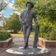 James Garner Maverick Statue, Norman, OK