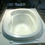 S1.E3: Toothpicks/Acrylic Bathtubs/Helicopters/Beer