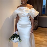 Off-Shoulder Puffy Neckline