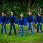 Groomsmen in Jeans