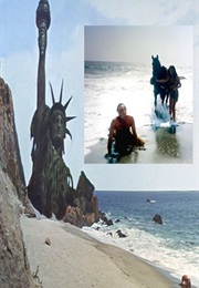 The Statue of Liberty (Planet of the Apes) (1968)
