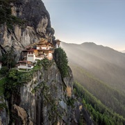 Park Taktang Monastery and Hike