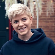 S15.E1: The Curse of Politeness