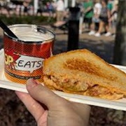 Soup Du Jour & Grilled Cheese