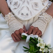 Short Fingerless Gloves on Bride