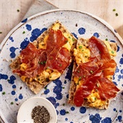 Multigrain Rye Bread With Scrambled Eggs