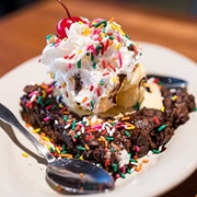 Ghirardelli® Brownie a La Mode