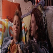 8 Simple Rules: "Goodbye Part 1 and Part 2" (S2,E4/5)