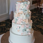 Buttercream-Covered Wedding Cake