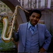 S6.E13: Jr. Walker & the All-Stars