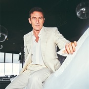 Jason Isaacs