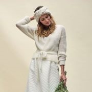 Sweater-Knit Headband on Bride