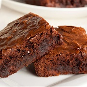 S26.E1: Time Delay Locks, Brownies, Pallet Dispensers, Crystal Chandeliers