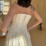 Corset Lacing Done With Thin Cord