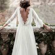 Scalloped V-Back Wedding Dress