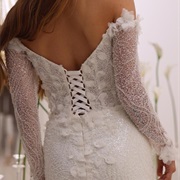 Straight-Line Lacing on Back