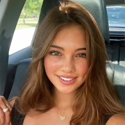 Smiling Makes You Naturally Prettier <3