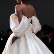 Thick, Droopy Off-Shoulder Straps