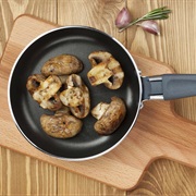 S25.E10: Mountain Bike Suspensions, Surgical Sutures, Grain Dryers, Frying Pans