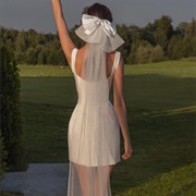 Double Layer Bow With Veil