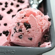 Peppermint Chocolate Chip Ice Cream