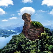 Mao'er Mountain (Kitten Mountain), Guangxi, China