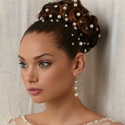 Pearls and Crystals Studded in Hair