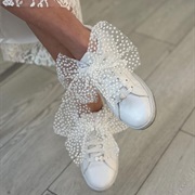 Sneakers With Decorative Bows on Laces