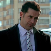 S2.E15: Büyük Tezgah