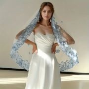 Color Embroidery Edge on Veil