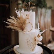 Dried Grasses Cake Decoration
