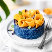 Mango and Butterfly Pea Flower Sticky Rice