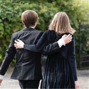 S4.E7: The Entertainer