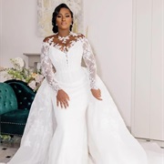 Combination of Skin-Tone and Visible Illusion Fabrics